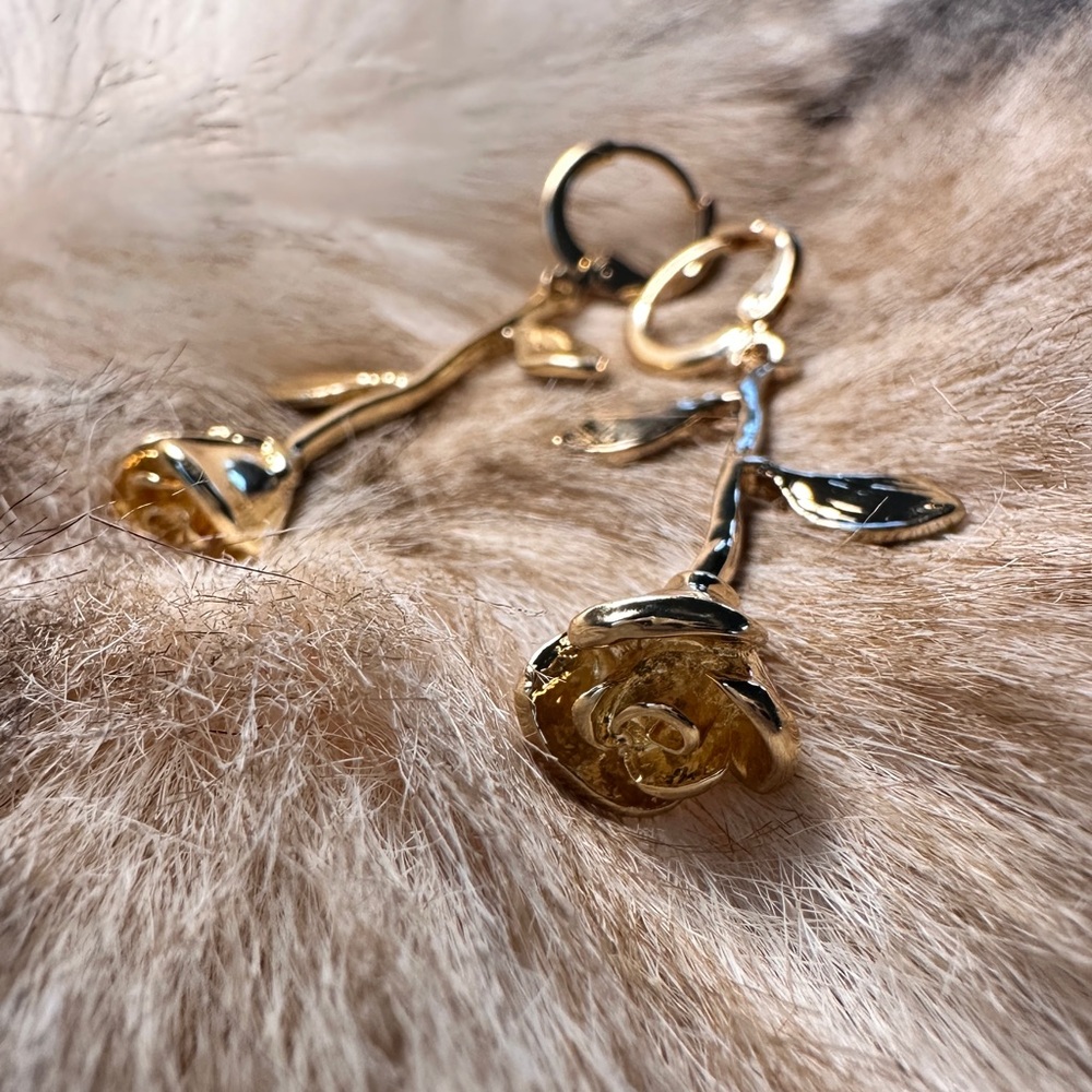 Fashion Nova "Final Rose" Gold Tone Dangle Earrings - Picture 4 of 6